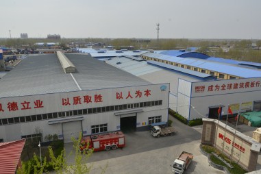 雨季來臨，廊坊清水模板廠家如何存放清水模板？