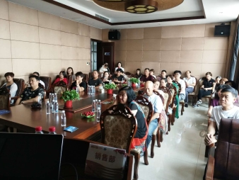 傳統(tǒng)文化的實(shí)踐者 -記“重返人間”傳統(tǒng)文化分享交流會